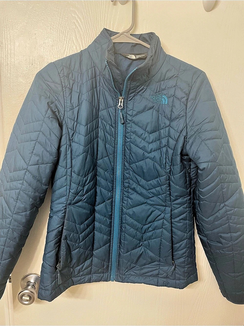 The North Face Women'Small Quilted Jacket in Blue Size Small